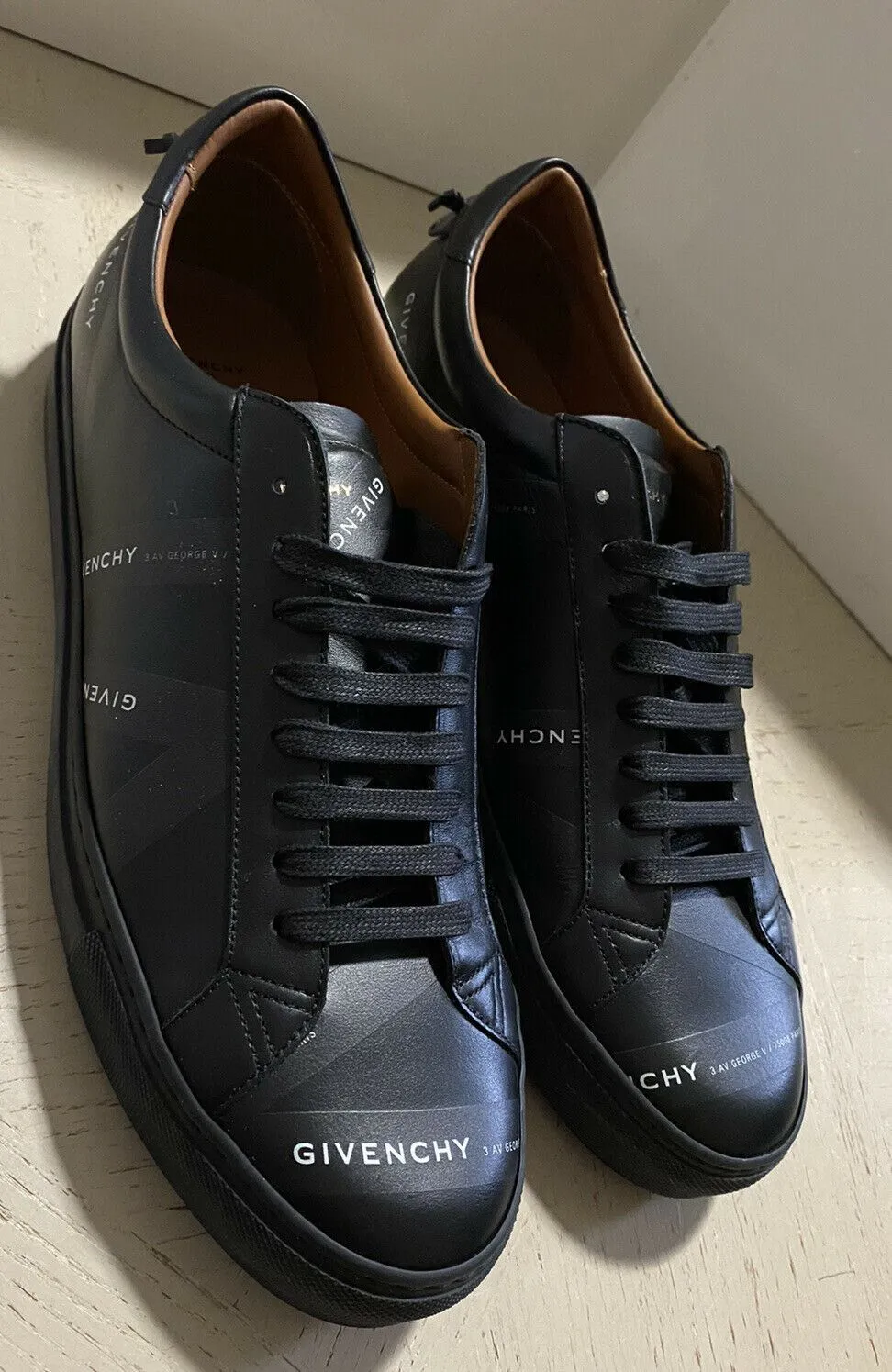 NIB $1095 Givenchy Men Leather Urban Street Sneakers Shoes Black 9 US / 42 EU